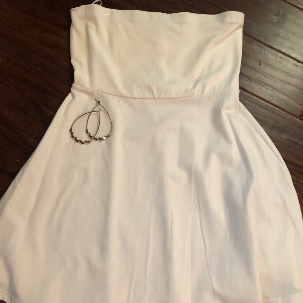 White strapless dress.